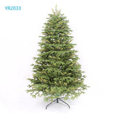 Brad artificial de Crăciun – aspect natural, ramuri aerisite